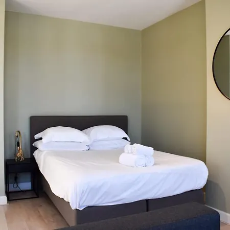 New Roof Terrace In Jordaan Area